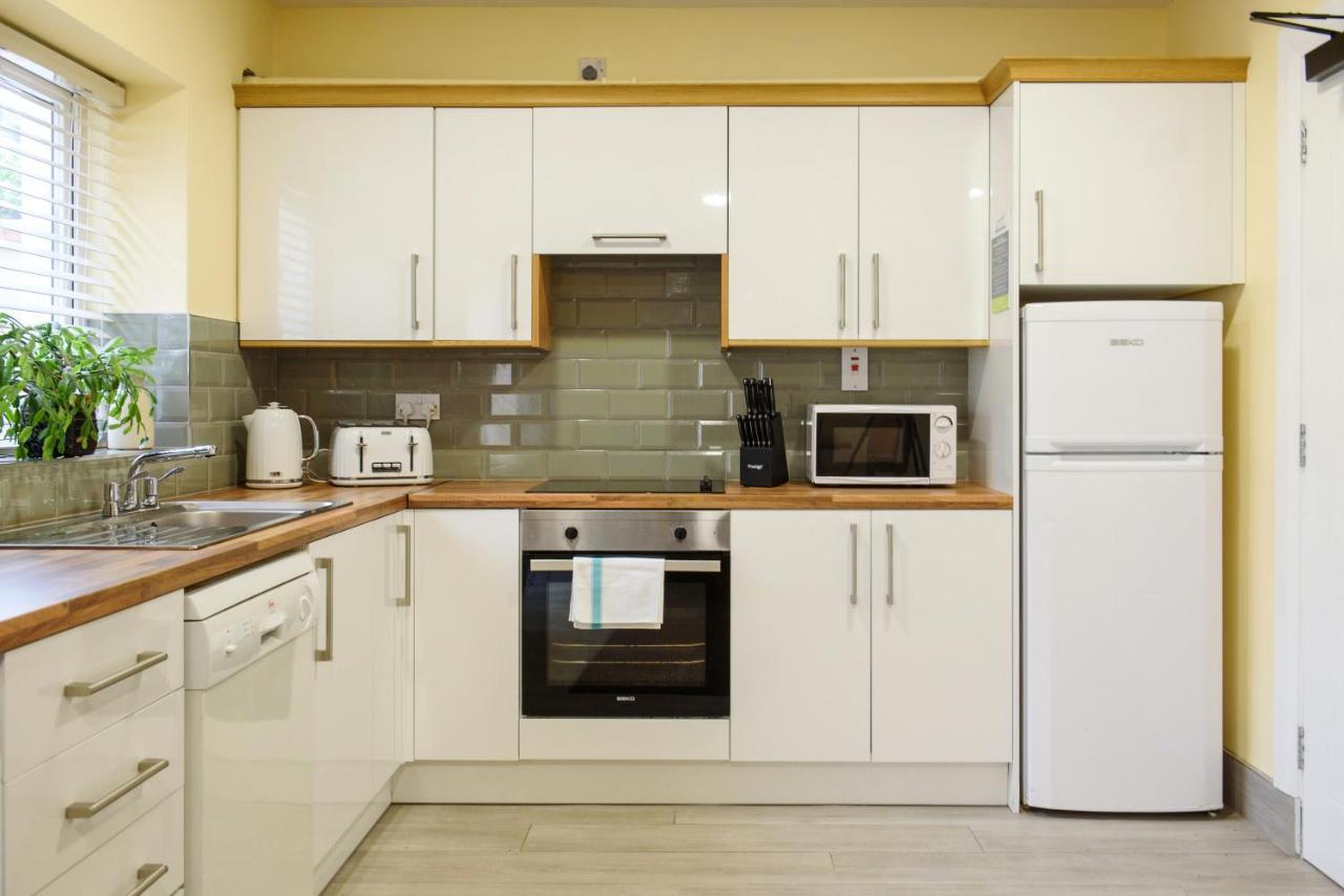 Waterfront Self Catering Houses Carrick on Shannon Buitenkant foto