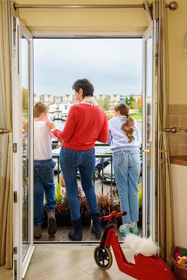 Waterfront Self Catering Houses Carrick on Shannon Buitenkant foto