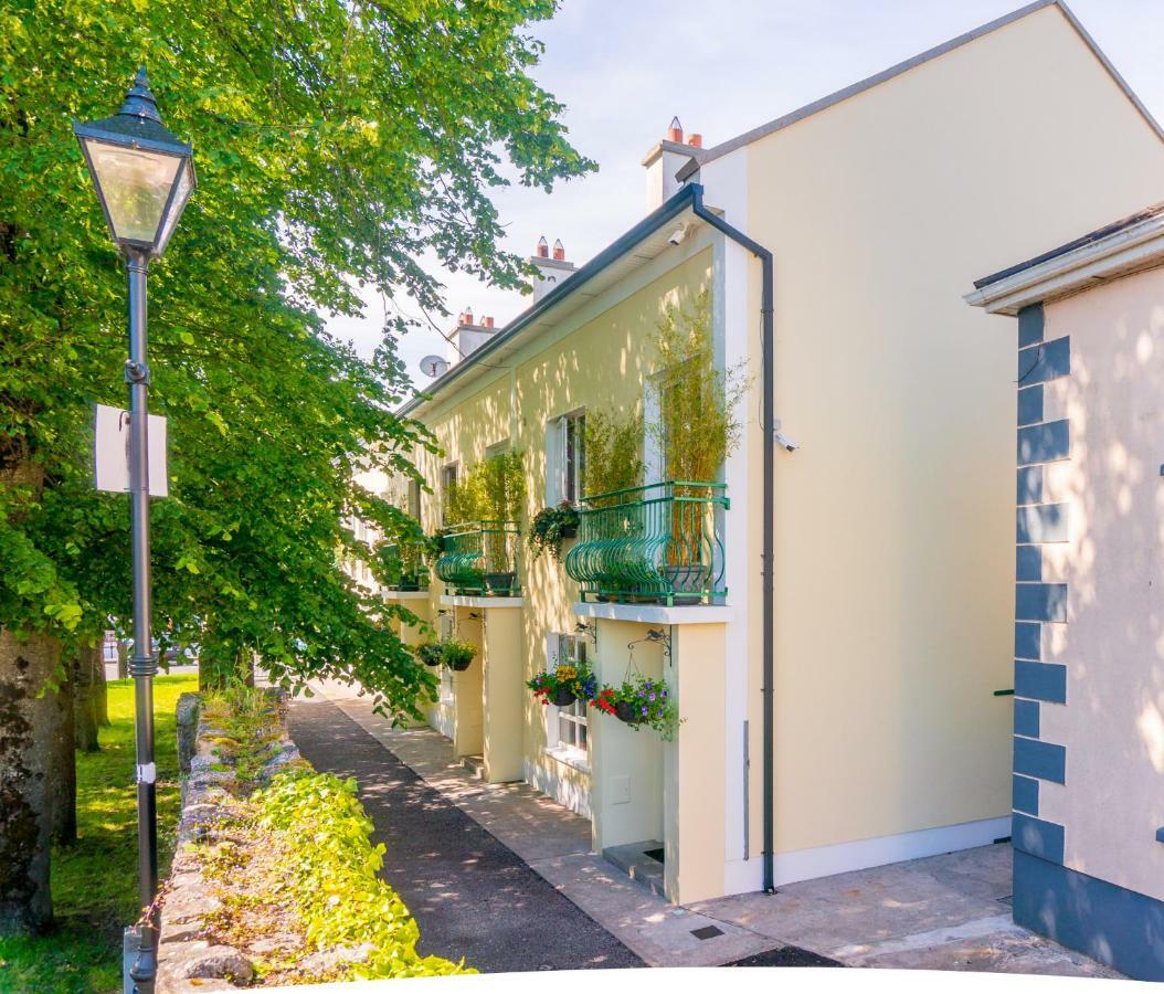 Waterfront Self Catering Houses Carrick on Shannon Buitenkant foto